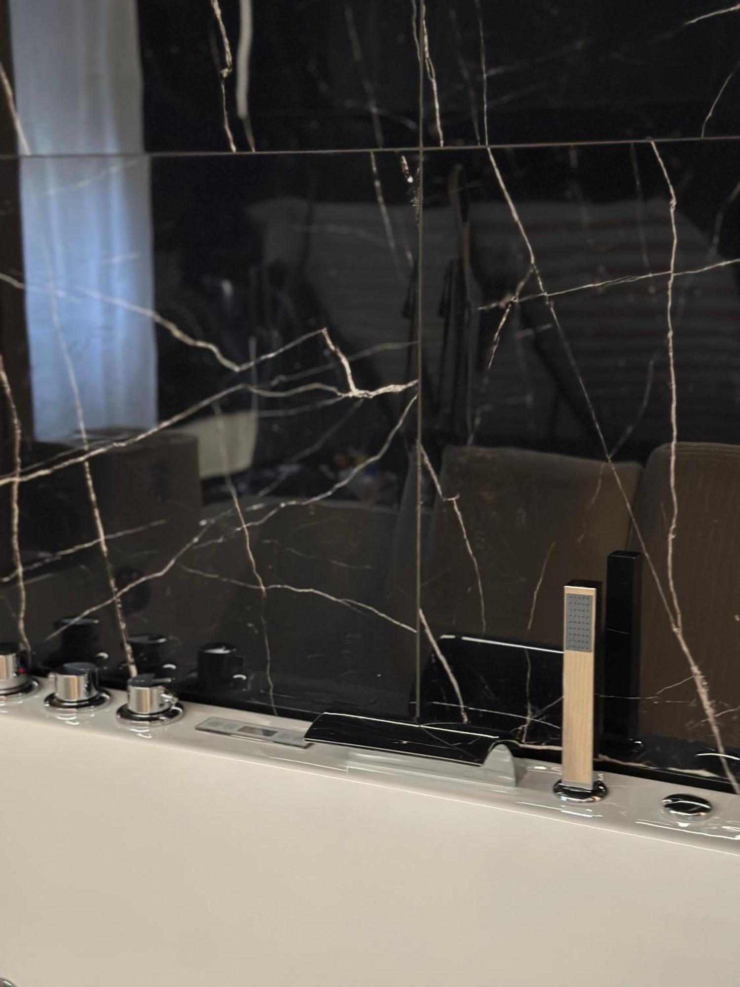 Milan Hub Private Spa Экстерьер фото